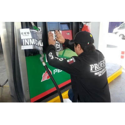 Revisar detenidamente los fundamentos legales de Profeco para imponer una multa a gasolineras